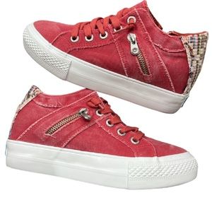 Brand New in Box! Blowfish Malibu brand sneakers!